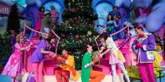 SATURDAY SIX: 6 Reasons We Love PORT OF ENTRY at Universal's Islands of Adventure