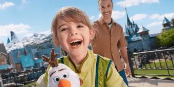 Guests at World of Frozen, Disney Adventure World