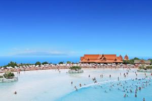 siam park in february 