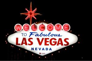 las vegas sign at night
