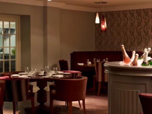 Afternoon Tea and River Sightseeing Cruise for Two in Historic Stratford Upon Avon - Experience Voucher