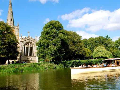 Afternoon Tea and River Sightseeing Cruise for Two in Historic Stratford Upon Avon - Experience Voucher