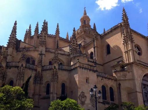 Avila and Segovia from Madrid 