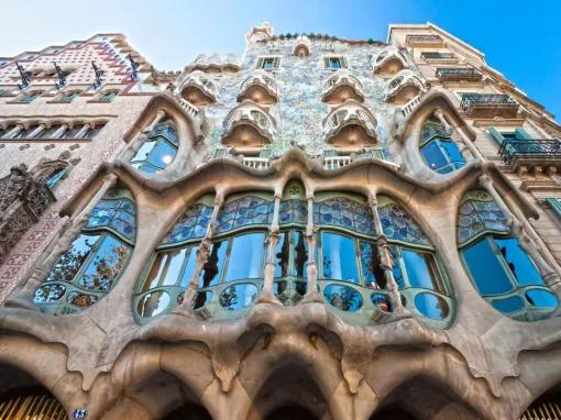 Barcelona Highlights Tour with Montjuïc Cable Car