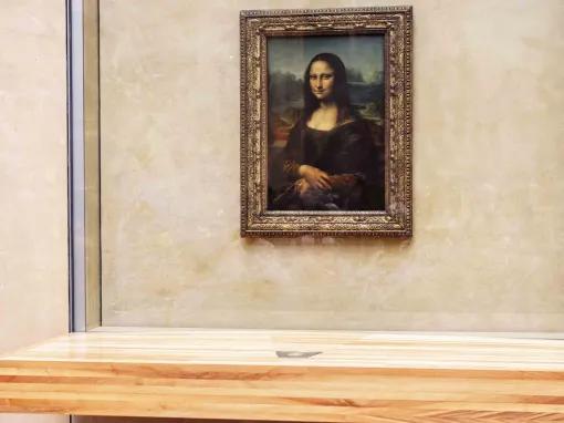 The Best of Paris Walking tour with Notre Dame, The Louvre & Seine River Cruise 