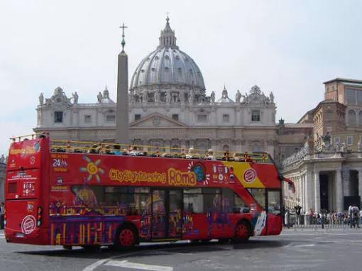 Rome Hop-on/Hop-off Bus Tour plus St Peter's Basilica