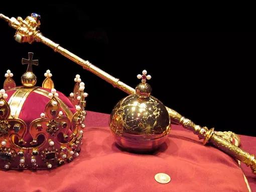 Early Access Crown Jewels: Tower of London Complete Tour with Opening Ceremony 