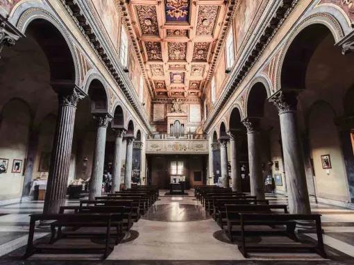 Small Group: Crypts, Bones & Catacombs - Underground Tour of Rome