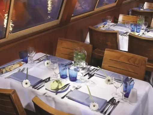 Amsterdam 4-Course Dinner Cruise