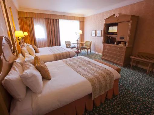 Castle Club Room with Park View