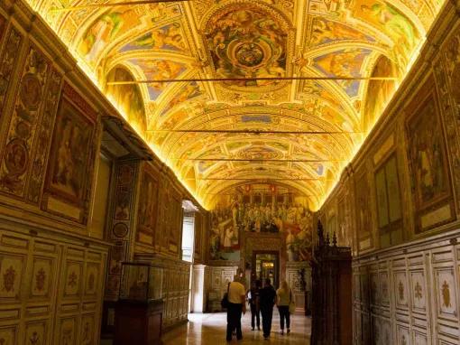 Early Entry Sistine Chapel & St Peter's Basilica Express Service