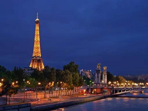 Eiffel Tower Dinner, Seine River Cruise and the Moulin Rouge