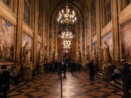 Exclusive Houses of Parliament Tour with Guided Visit & Skip the Line Westminster Abbey Tour