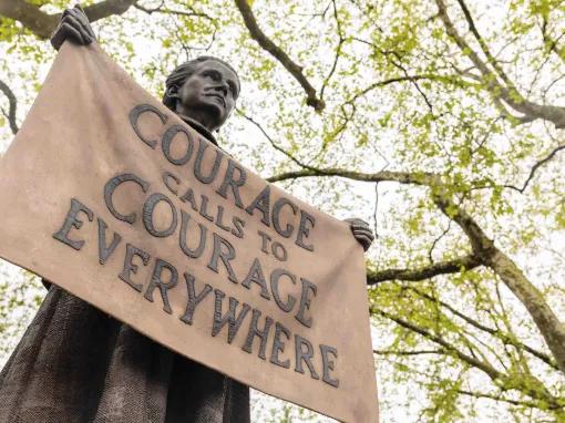 Exclusive Houses of Parliament Tour with Guided Visit & Skip the Line Westminster Abbey Tour