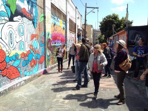 Flavours and Murals of the Mission - Small Group Tour