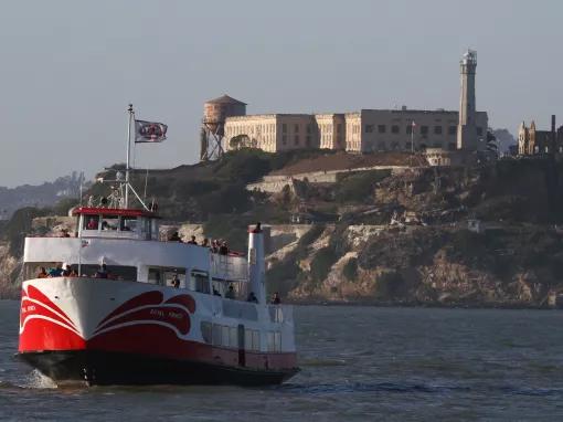 The Wharf Explorer - San Francisco by Bus & Boat