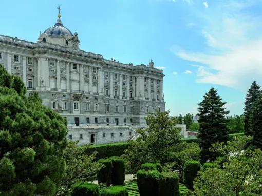 Hapsburgs Tour and the Royal Palace