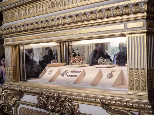 Louvre Highlights Small Group Tour: Mona Lisa, Venus de Milo & Winged Victory