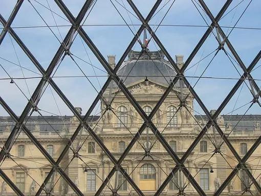 Louvre Museum Guided Tour with Skip the Line Access