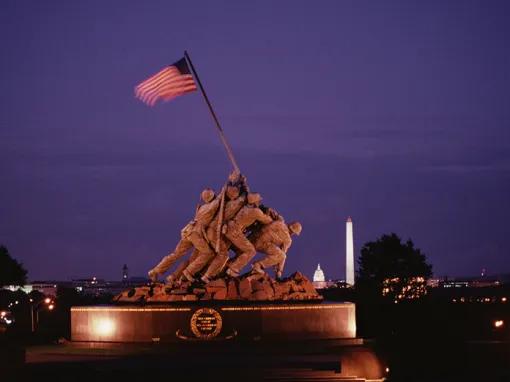 Washington Monuments by Moonlight Night Tour