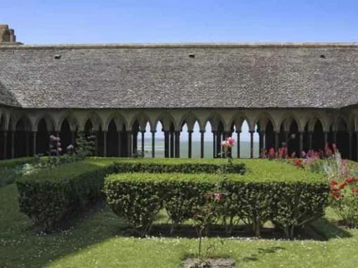 Guided Tour to Mont Saint Michel from Paris