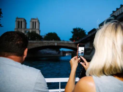 Paris by Night Bike Tour and Cruise