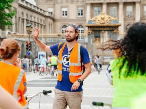 Paris by Night Bike Tour and Cruise