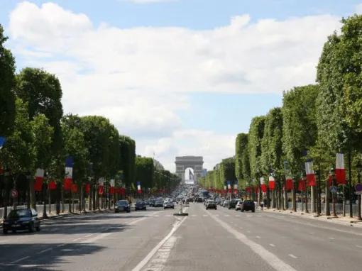 Paris Seinorama - Skip the Line Eiffel Tower Visit, Paris City Tour and Seine Cruise