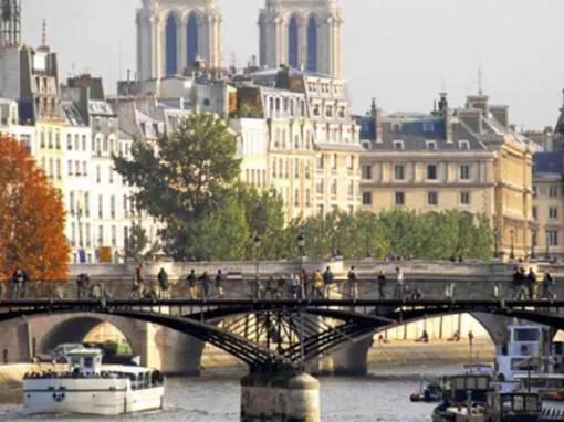 Paris Seinorama - Skip the Line Eiffel Tower Visit, Paris City Tour and Seine Cruise