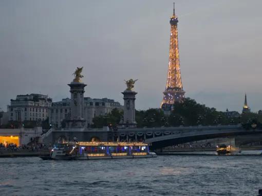 Eiffel Tower Dinner and Seine River Cruise