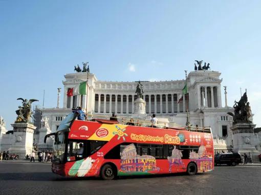 Rome Hop-on/Hop-off Bus Tour Plus SKIP THE LINE Colosseum, Vatican Museums and Sistine Chapel Entry