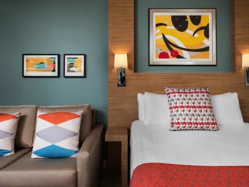 Deluxe Studio - Theme Park View