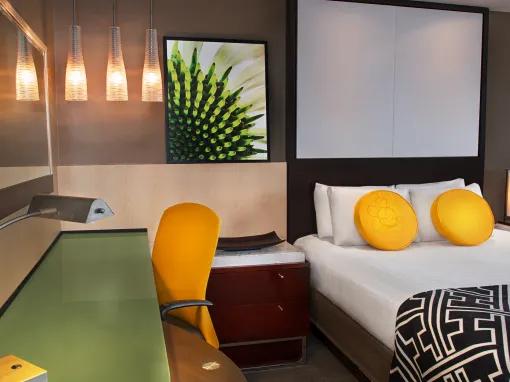 Standard Room - Atrium Club Level