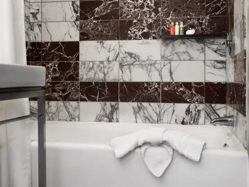 Standard Room - Atrium Club Level