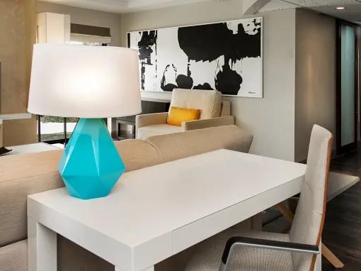 Bay Lake View - 1 Bedroom Suite - Club Level