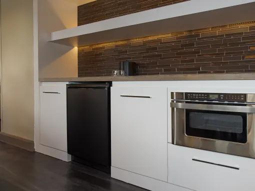 Bay Lake View - 1 Bedroom Suite - Club Level