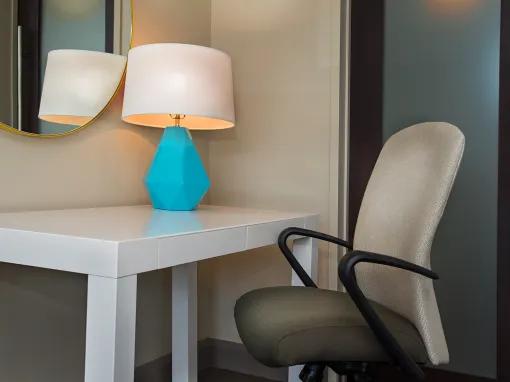 Bay Lake View - 1 Bedroom Suite - Club Level