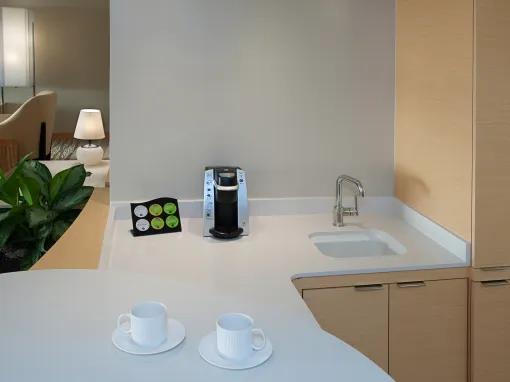 Bay Lake View - 2 Bedroom Suite - Club Level