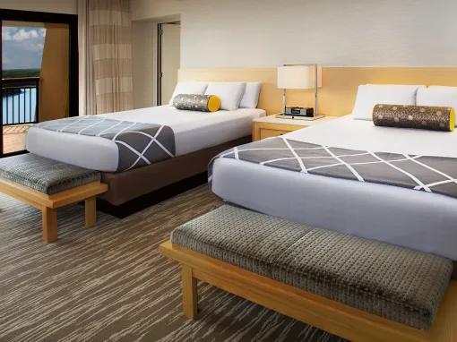 Bay Lake View - 2 Bedroom Suite - Club Level