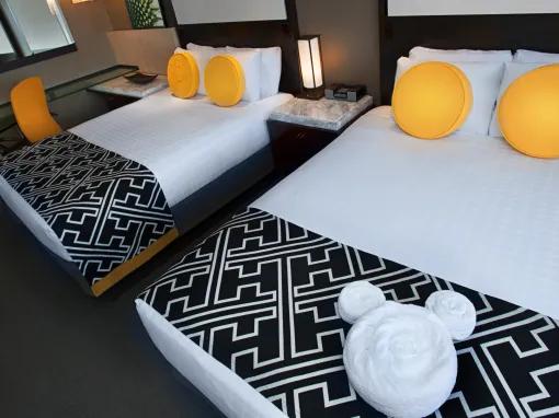 Theme Park View - Atrium Club Level