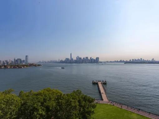 Early Access Statue of Liberty Tour with Ellis Island & Statue Pedestal