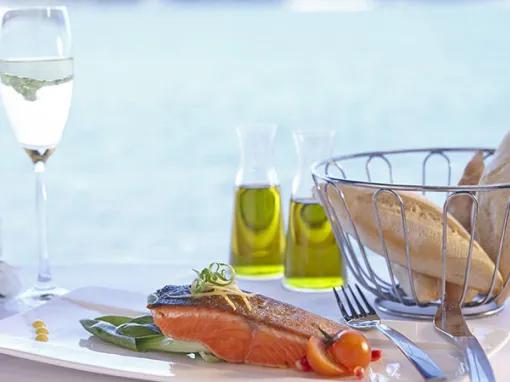 Captain Cook Top Deck Lunch Cruise