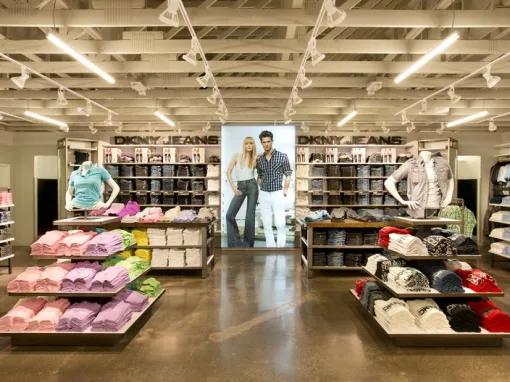 Woodbury Common Premium Outlets Shopping Tour