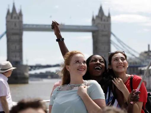 River Thames Hop-on Hop-off Sightseeing Cruise & London Eye Combo Ticket