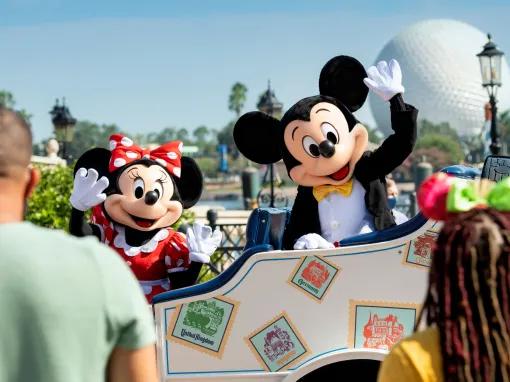 Mickey and Minnie Cavalcade at Epcot