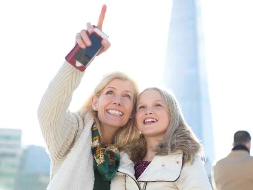 River Thames Hop-on Hop-off Sightseeing Cruise