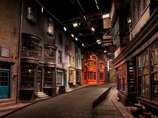Warner Bros. Studio Tour London – The Making of Harry Potter and Lunch for Two