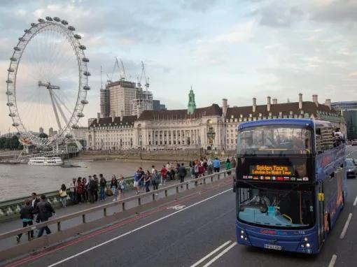 Buckingham Palace Gardens + London by Night