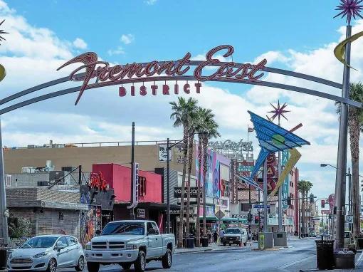 Las Vegas Downtown - Fremont St. Walking Tour