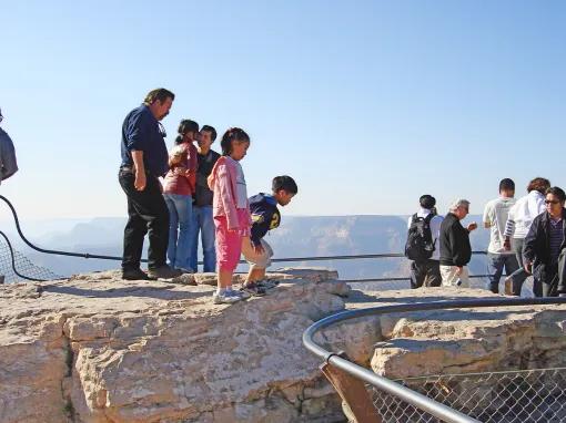 Grand Canyon South Rim Coach 